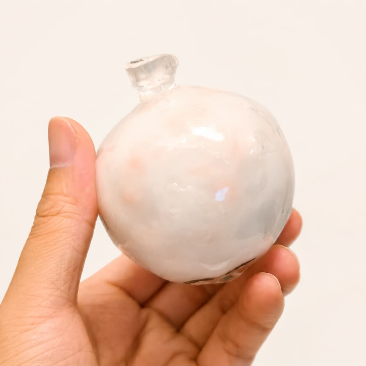 Snow Mochi Seal Crunch Ball